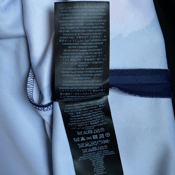 Guess - Navy bold floral Dress - size 10 - Picture 12 of 12